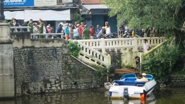 Hiện trường khu vực cầu Kho Rèn - nơi phát hiện thi thể nạn nhân.