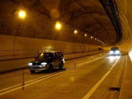 Các loại phương tiện nào được phép qua hầm Hải Vân?