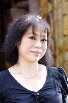 Bàn thêm về sự lệch chuẩn thẩm mỹ