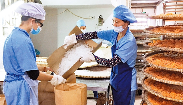 Sản xuất tại Công ty cổ phần Bánh mứt kẹo Hà Nội.