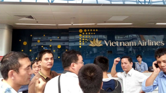 Bức xúc vì Vietnam Airlines bất ngờ hủy chuyến không xin lỗi khách