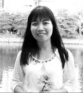 Đã 12 năm đằng đẵng, cô gái ấy phải sống cuộc đời gắn liền với bệnh viện.