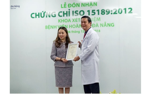 Bệnh viện Hoàn Mỹ Đà Nẵng đón nhận ISO cho Khoa xét nghiệm,