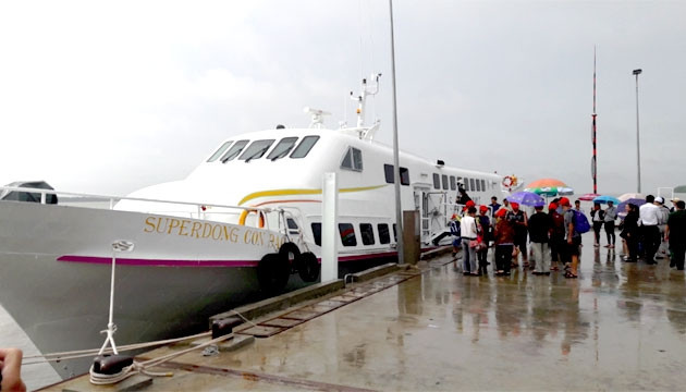 Tàu cao tốc Supperdong Côn Đảo 1 sẵn sàng khởi hành từ Sóc Trăng đi Côn Đảo.