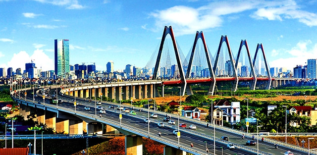 Cầu Nhật Tân, Hà Nội.Ảnh: Trường Thi