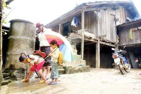 Người dân vùng cao tỉnh Lạng Sơn đã có nước sạch dùng trong sinh hoạt, bảo đảm sức khỏe và vệ sinh môi trường.