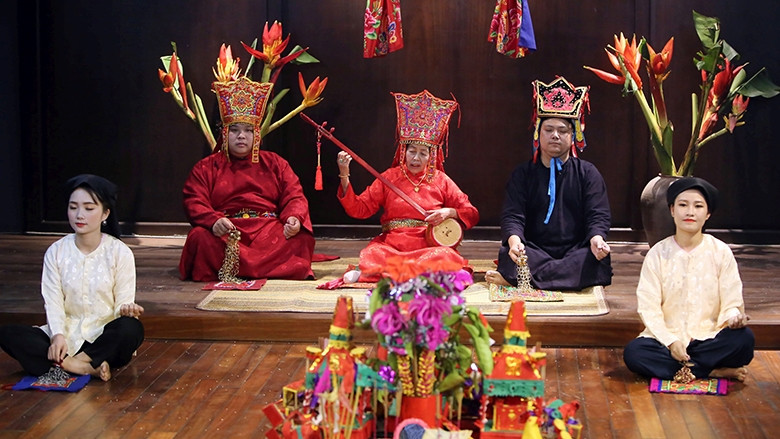 Hát Then vẫn được lưu giữ và là một món ăn tinh thần không thể thiếu ở nhiều địa phương, nơi có người đồng bào dân tộc Tày, Nùng sinh sống. Ảnh: Ðăng Anh