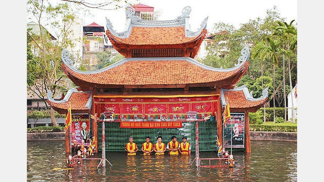 Tòa thủy đình ở Bảo tàng Dân tộc học giờ đã trở thành chuẩn mực để nhiều địa phương khác làm theo.