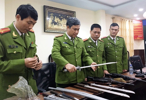 Trao đổi kinh nghiệm chống tội phạm nguy hiểm có vũ khí tại Phòng PC45, Công an TP Hải Phòng.