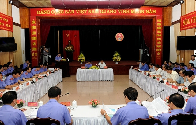 Quang cảnh buổi làm việc.