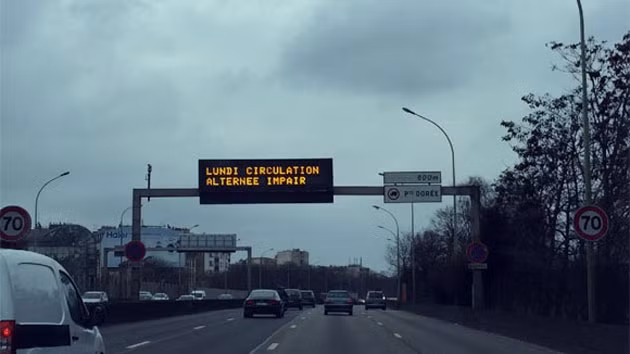 Paris áp dụng quy định biển số chẵn, lẻ nhằm giảm ô nhiễm môi trường