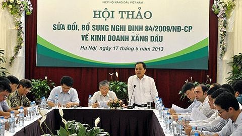 Đưa dần mặt hàng xăng dầu vận hành theo cơ chế thị trường