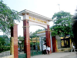 Trung tâm y tế huyện Đan Phượng, nơi có bác sĩ T. mà dư luận cho là “giúp sinh con theo ý muốn giỏi nhất miền bắc”.