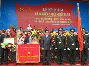 Kỷ niệm 65 năm Ngày khởi nghĩa Ba Tơ và trao tặng danh hiệu Anh hùng LLVT nhân dân cho đội du kích Ba Tơ