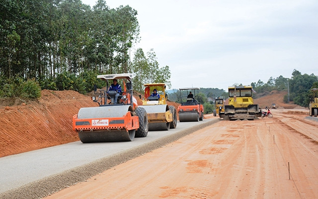 Các đơn vị triển khai thi công tuyến cao tốc Bắc Giang - Lạng Sơn.