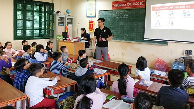 Nâng cao kỹ năng phòng, chống xâm hại tình dục tại Trường tiểu học Nam Thành Công (Hà Nội).