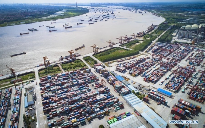 Cảng Dương La bên sông Dương Tử đoạn qua Vũ Hán, thủ phủ tỉnh Hồ Bắc. (Nguồn: Tân Hoa xã)