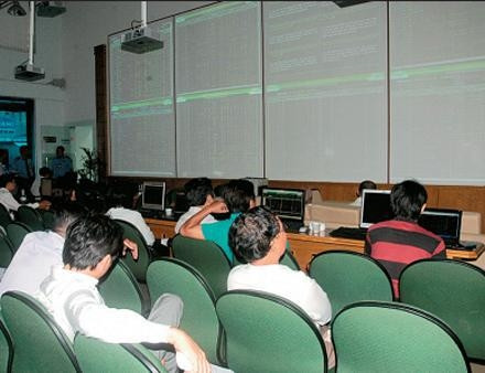 Một phiên giao dịch của Công ty chứng khoán Sài Gòn.