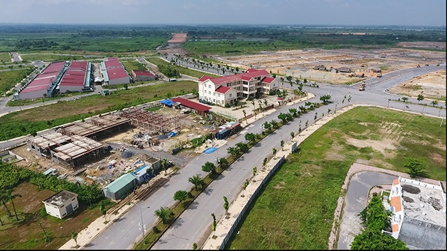 Những công trình tại dự án Long Hưng đang dần được hoàn thiện.