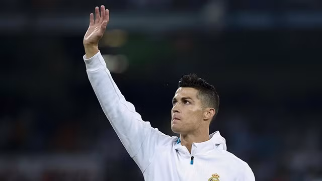 CR7 chính thức gia nhập Juve