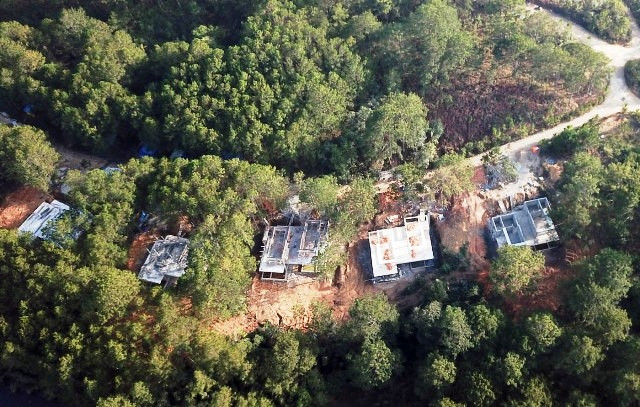 Chủ đầu tư đã “tác động” hơn 4.200m2 đất rừng phòng hộ trong quá trình thực hiện dự án.