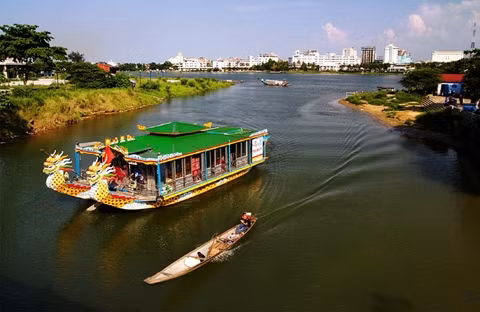 Chiều trên sông Hương.