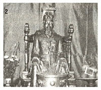 Tượng vua Trần Thái Tông.