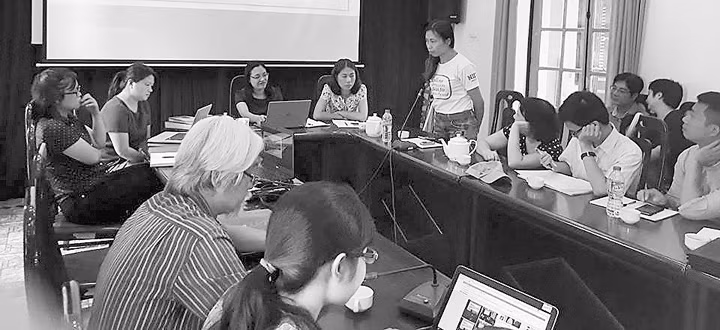 Tọa đàm "Văn học mạng trong không gian văn hóa Việt Nam đương đại" tại Viện Văn học Việt Nam.