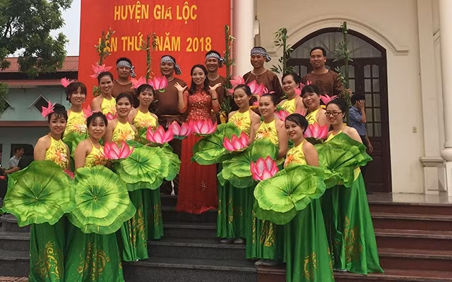 Đội văn nghệ quần chúng của huyện Gia Lộc, Hải Dương.