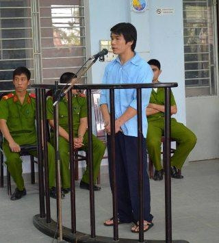 Bị cáo Ngô Truy Lĩnh trước vành móng ngựa.