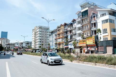 Tuyến đường Dịch Vọng - Phú Mỹ - Cầu Diễn (Nam Từ Liêm) mới được khánh thành và đưa vào sử dụng.       Ảnh: DUY LINH