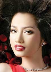 Trương Chi Trúc Diễm dự thi Hoa hậu Trái đất 2007