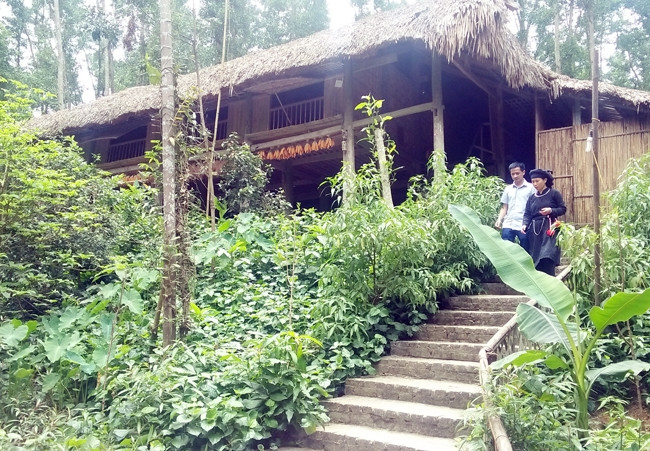 Nhà sàn truyền thống của đồng bào dân tộc Tày được bảo tồn nguyên vẹn