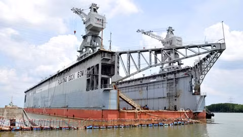 Ụ nổi 83M cũ được mua với giá chín triệu USD.