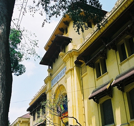 Tòa nhà 19 Lê Thánh Tông (quận Hoàn Kiếm, Hà Nội) trước đây là trụ sở của Đại học Đông Dương, nay tòa nhà là biểu tượng của ĐHQGHN. (Ảnh: Bùi Tuấn)