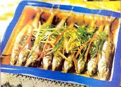 Cá trứng hấp gừng