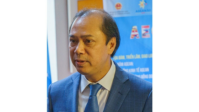 Cộng đồng Kinh tế ASEAN - Cơ hội và thách thức