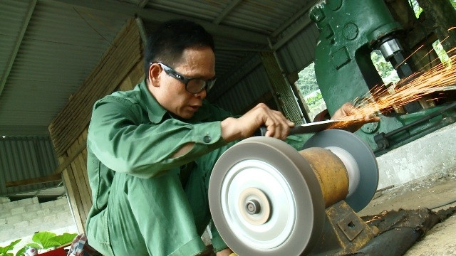 Nghề rèn dao của người Nùng ở Phúc Sen