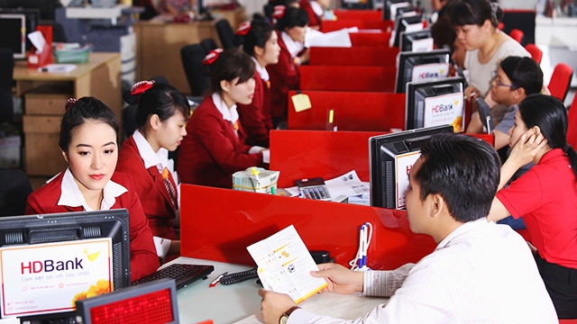 Phát hành riêng lẻ, ai hưởng lợi?