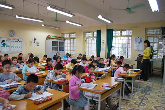 Học sinh Trường tiểu học Khương Mai (quận Thanh Xuân, Hà Nội) trong giờ học. Ảnh: VŨ HẠNH