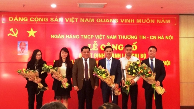 Thành lập Chi bộ Ngân hàng TMCP Việt Nam Thương Tín - chi nhánh Hà Nội