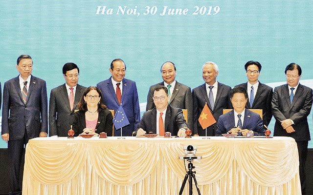 Lễ ký chính thức Hiệp định thương mại tự do giữa EU với Việt Nam. Ảnh | Trần Hải