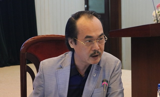 PGS, TS Vũ Xuân Phú, Phó Giám đốc Bệnh viện Phổi Trung ương chia sẻ tại tọa đàm. 