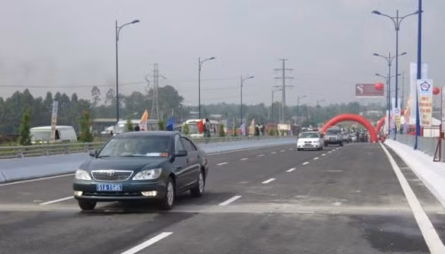 Thu phí giao thông qua cầu Rạch Chiếc từ ngày 1-6.