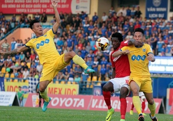 Than Quảng Ninh và FLC Thanh Hóa đã cống hiến một trận cầu giàu cảm xúc với nhiều bàn thắng được ghi.