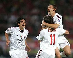 Chelsea đang dể mắt tới<br>các ngôi sao của Milan.