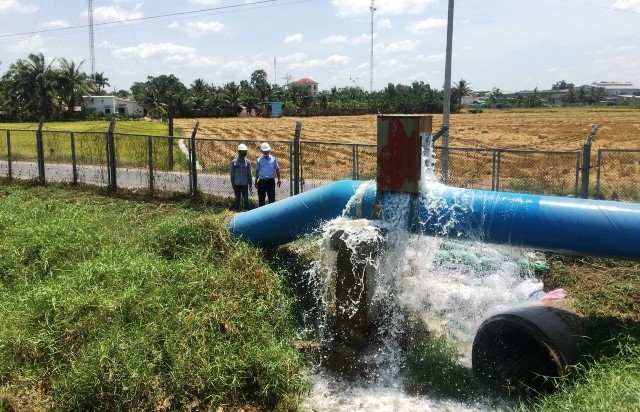 Nhà máy nước sạch Nhị Thành xả gần 500.000 m3 nước thô ứng cứu sản xuất nông nghiệp.