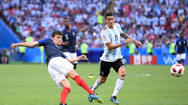 Benjamin Pavard là cầu thủ châu Âu đầu tiên giành giải thưởng “Bàn thắng đẹp nhất World Cup” kể từ năm 2006. (Ảnh: FIFA)