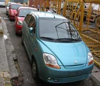 Ô-tô cũ, mới đua nhau giảm giá