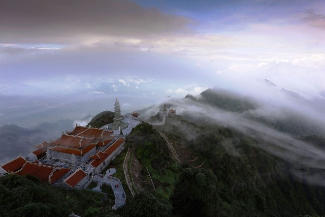 Khám phá tàu hỏa leo núi Mường Hoa với giá 50 nghìn đồng 